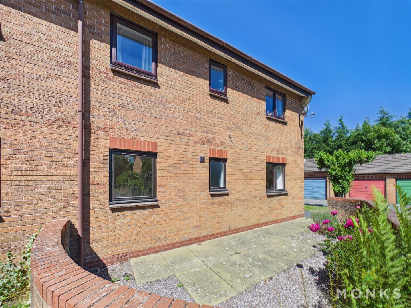 16 Castle Court, Wem, SY4 5JS For Sale
